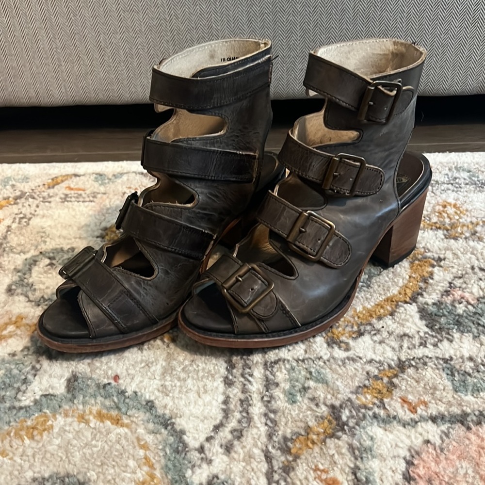 Freebird Quail Block Heel Sandal